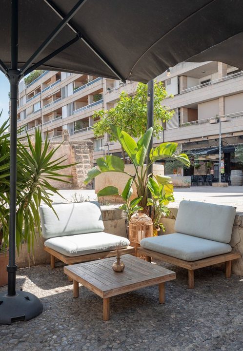 SĀNTAL Instagram — terraza lounge